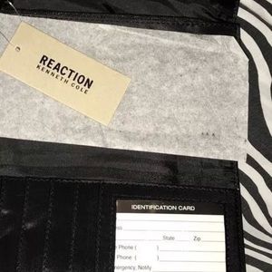 NEW Kenneth Cole Reaction Black Wallet